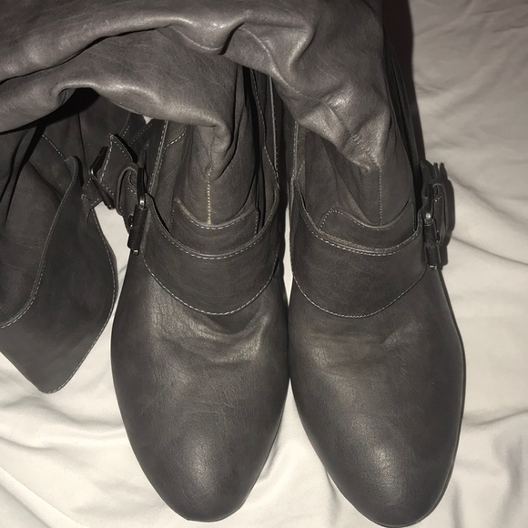 Rampage brand Eldi style knee-high boot - Picture 4 of 5